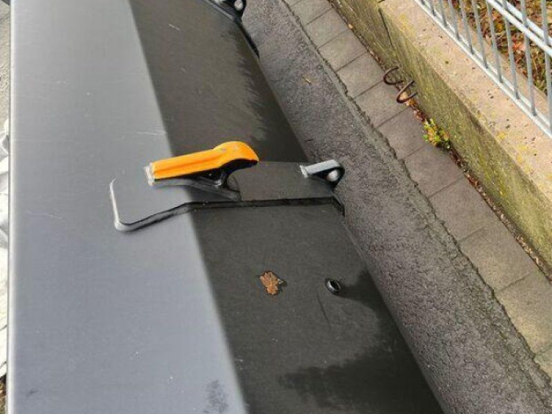 Quicke UNIVERSALSCHEL GM 215 EURO