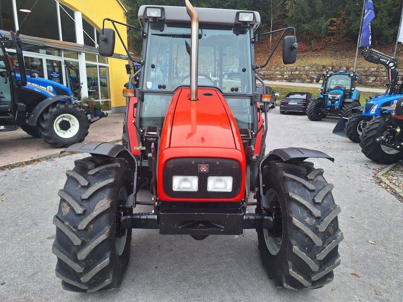 Massey Ferguson 4225