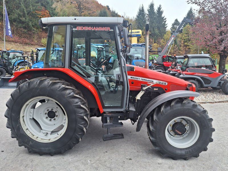 Massey Ferguson 4225