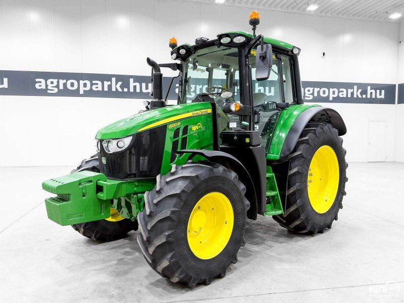 John Deere 6120M