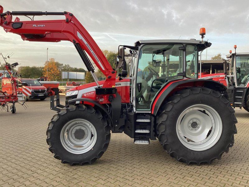 Massey Ferguson 5M.145 F Cab Dyna-4