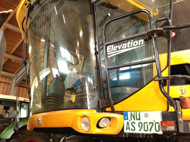 New Holland CR9070 Eleion