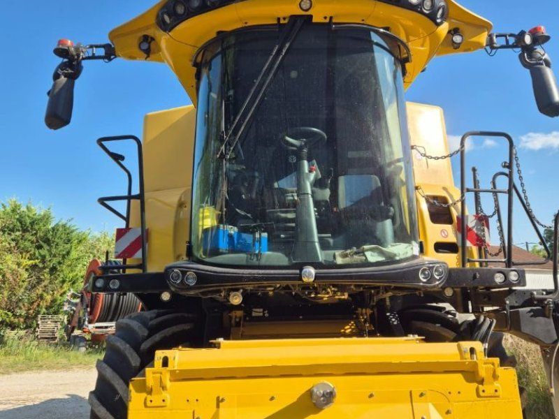 New Holland CR 8.80 REVELATION