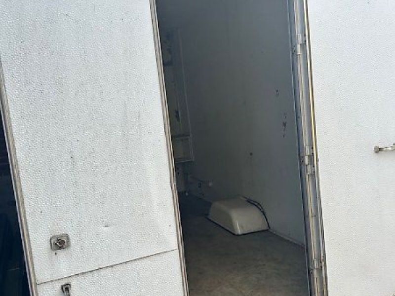 Verkaufsanhänger VK 370 E 1,3t  2Verkaufsklappen