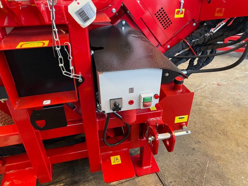 AMR Triomat PE-THO mit Förderband, Trommel, Kombiantrieb