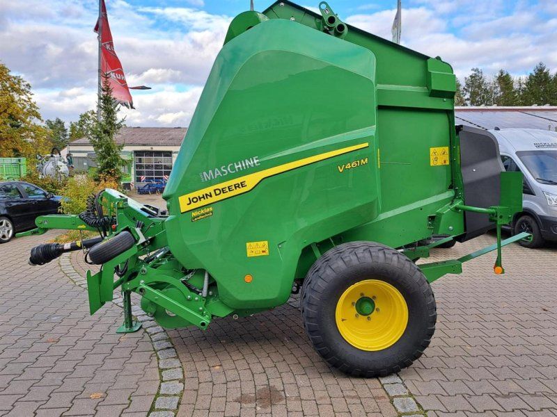 John Deere V461M