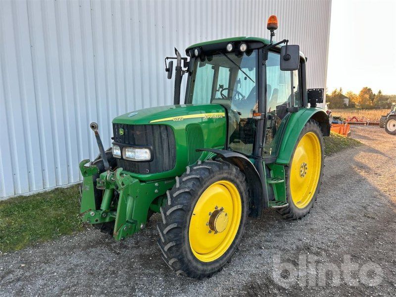 John Deere 6320