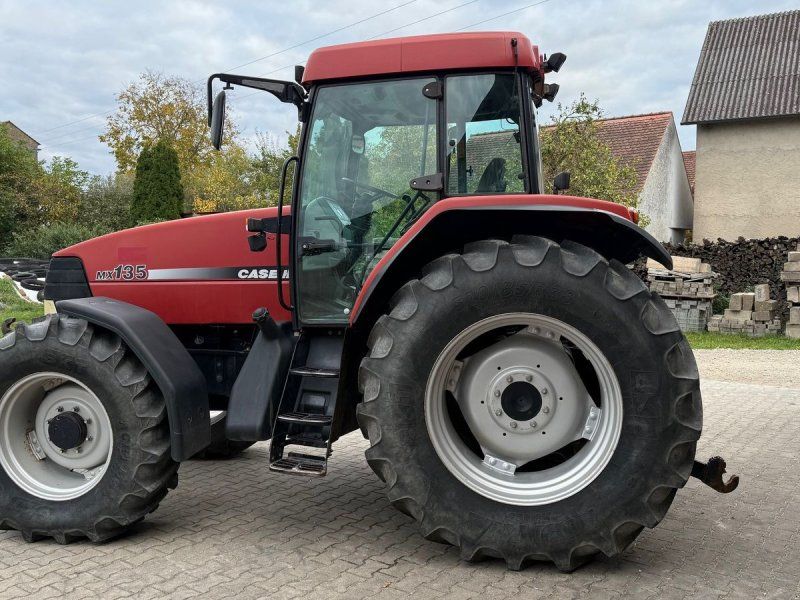 Case IH MX 135