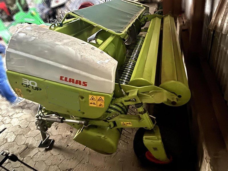 Claas PICK UP 300 HD Profi