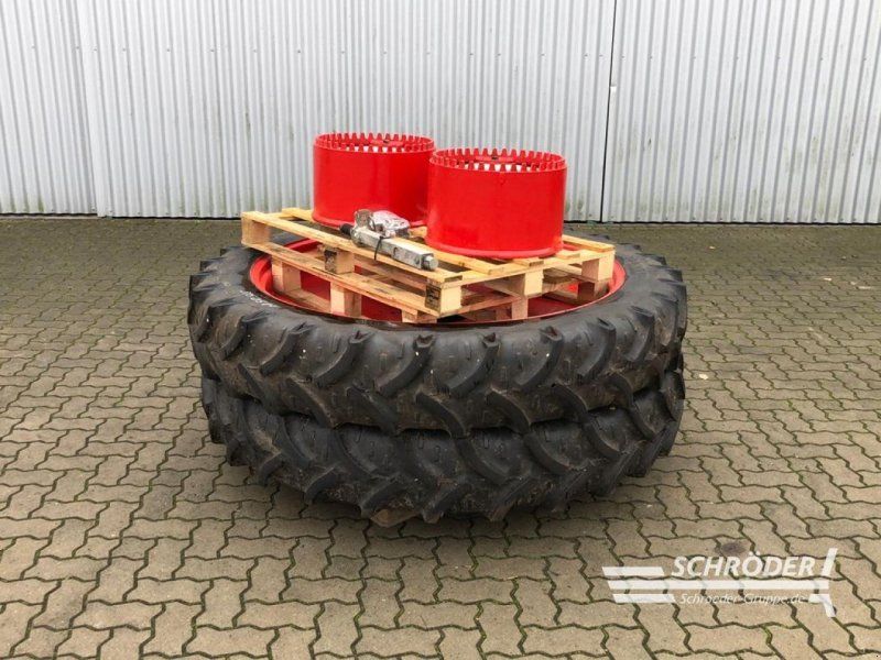 Kleber ZWILLINGSBEREIFUNG 300/95 R52