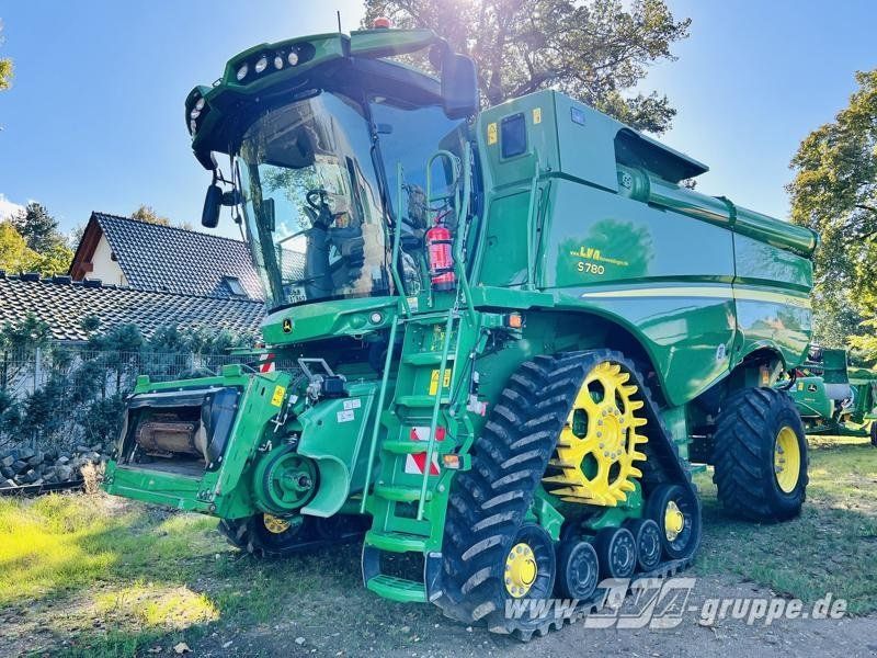 John Deere S780