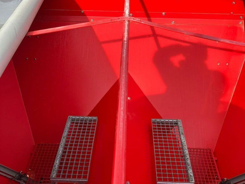 Kverneland Düngertank Saatguttank