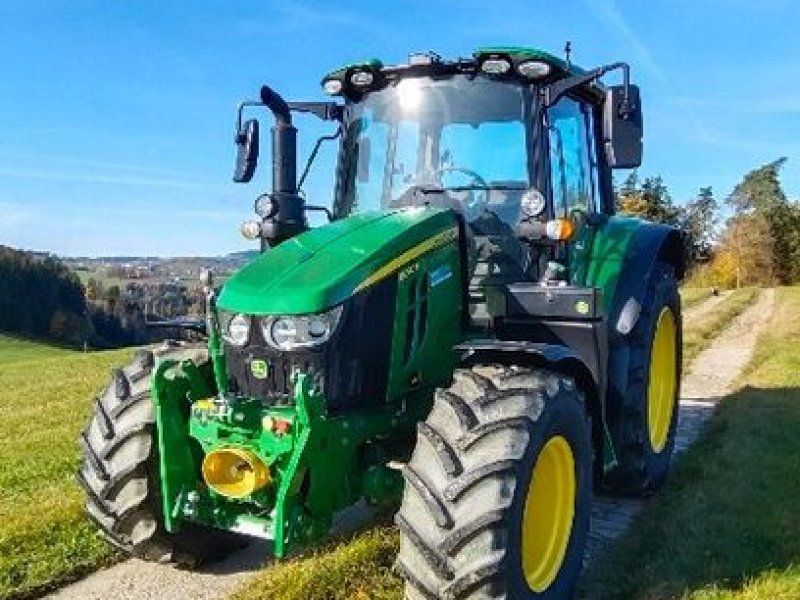 John Deere 6090 M