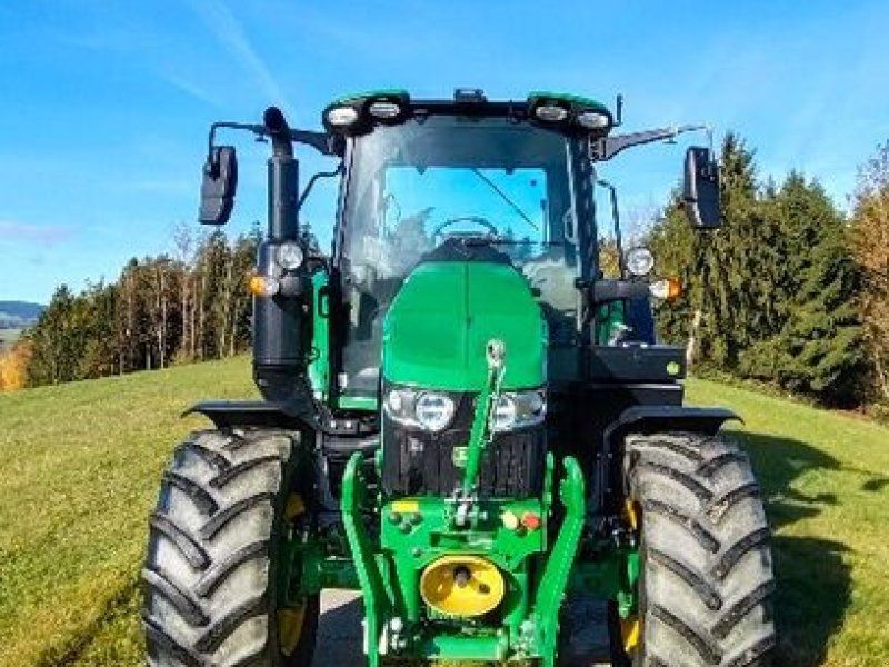 John Deere 6090 M