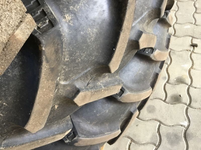 BKT 320/85R32, 340/85R48