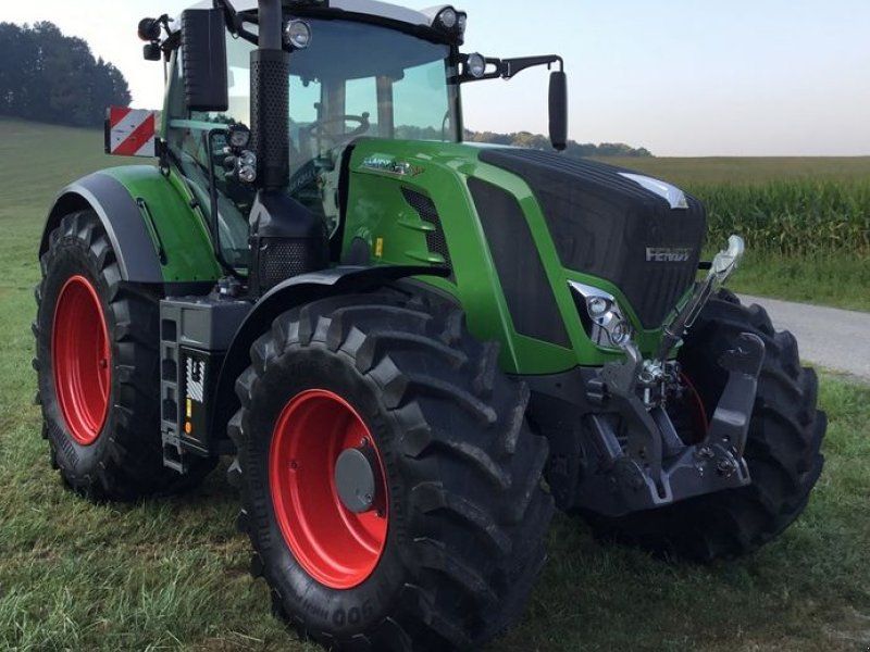 Fendt 828 Vario Profi+