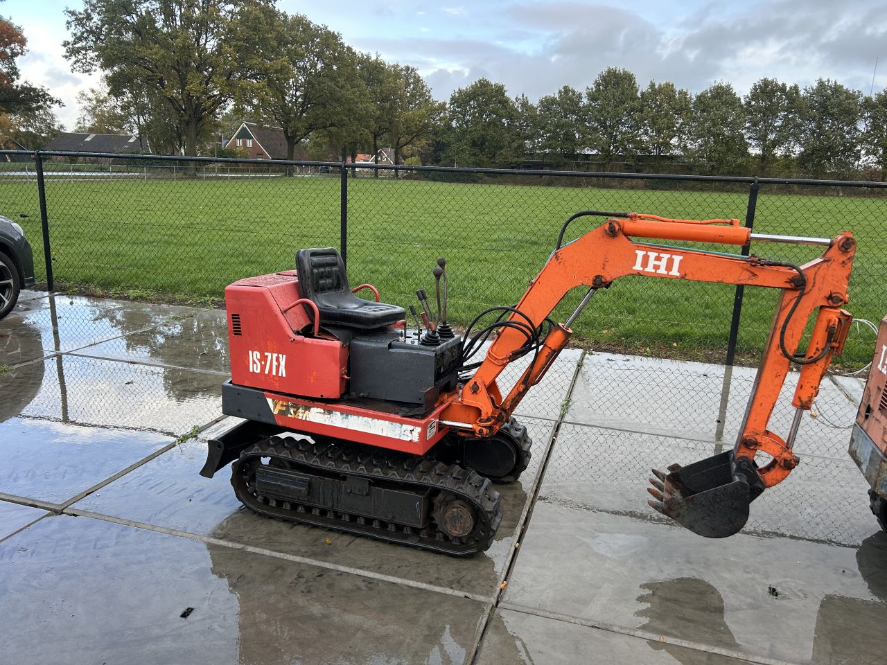 IHI IS7FX minigraver