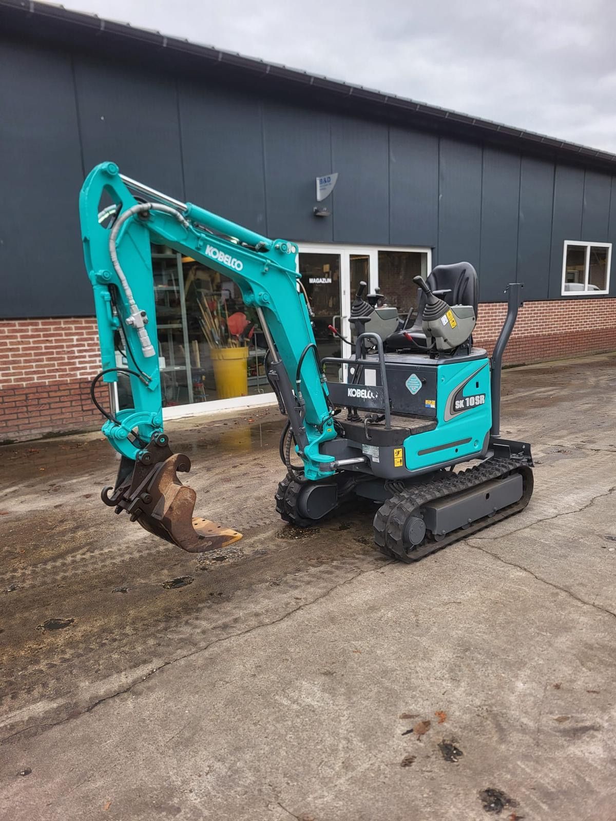 Kobelco SK 10 SR