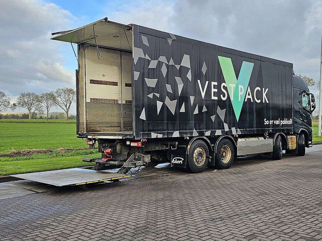 VOLVO FH 16.750 8x2*6