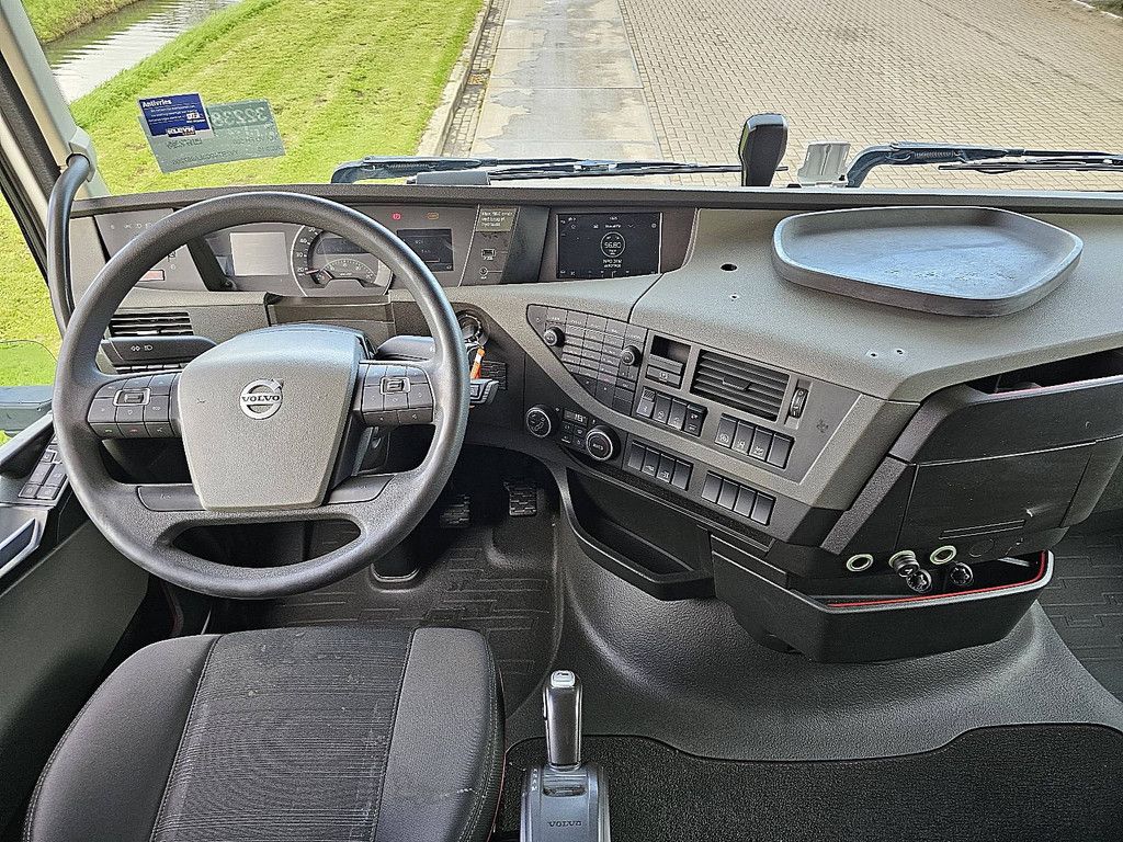 VOLVO FH 500 6x2 steered pto+hydr