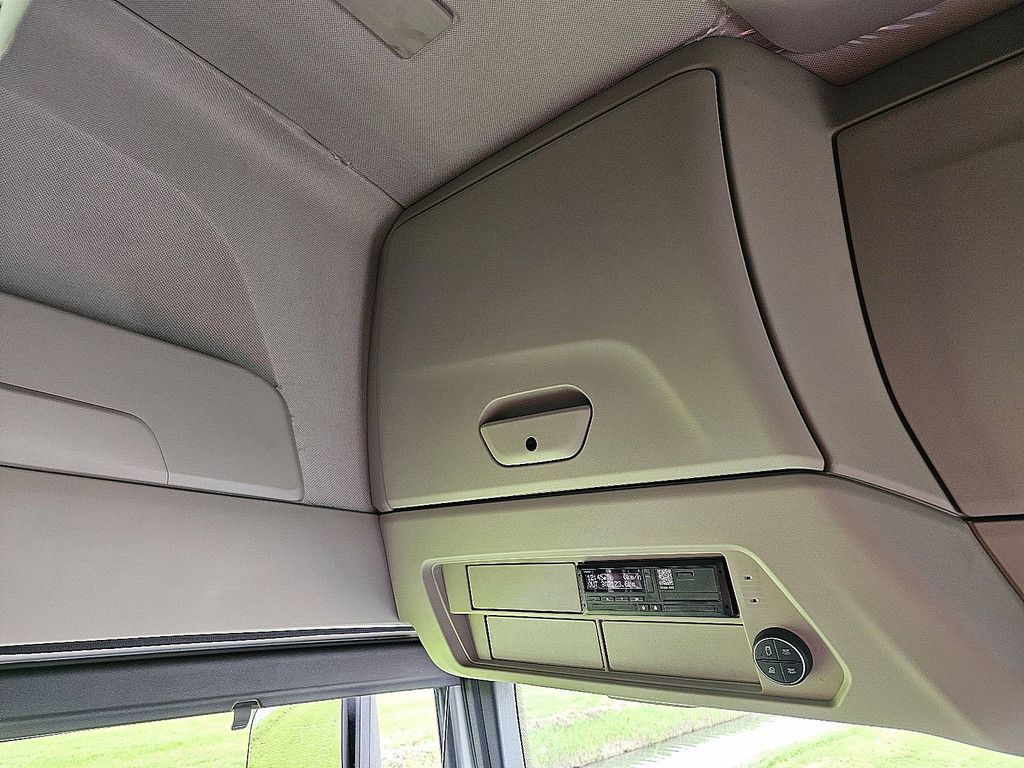 IVECO S-WAY AS440S48