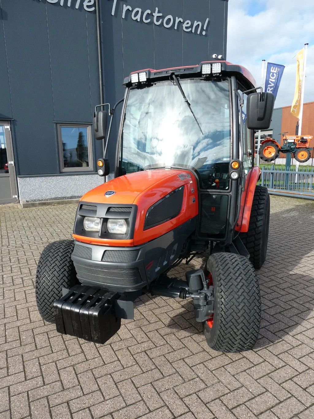 Kioti EX50 4wd HST / 02146 Draairuen / Fabriekscabine