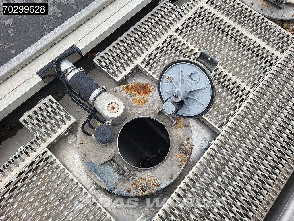 Renault Premium 380 6X2 18540 liter Fuel tanker Retarder Automatic Euro 5