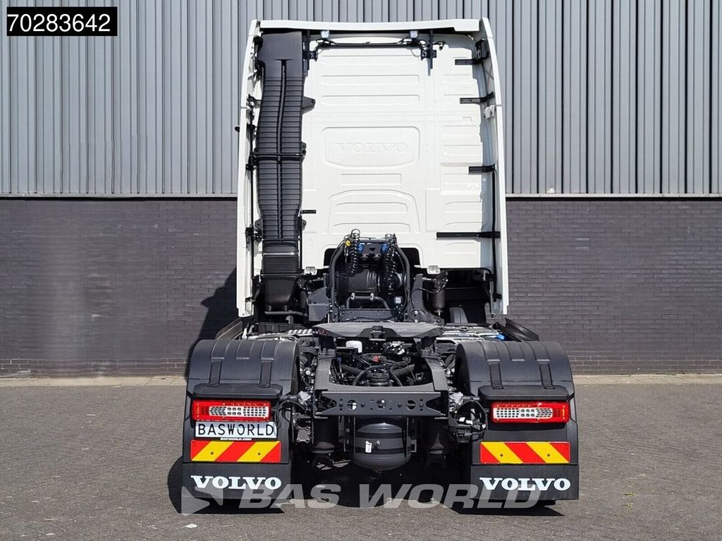Volvo FH 500 4X2 NEW! Aero XL TC Retarder I-Parkcool 2x Tanks ACC