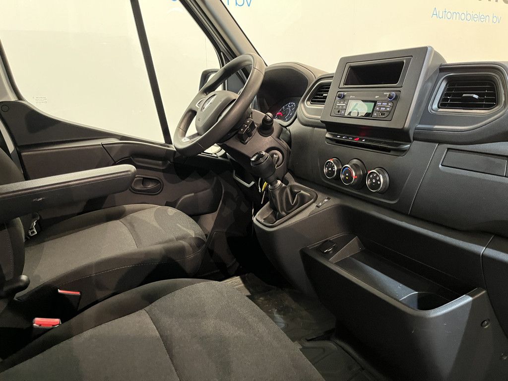 Renault Master 2.3 dCi 145 PK L3 DC Dubbel Cabine Open Laadbak / Euro 6 / Airco / Trekhaak / Cruise Control / DC 7 Pers. / 24.400 KM !!