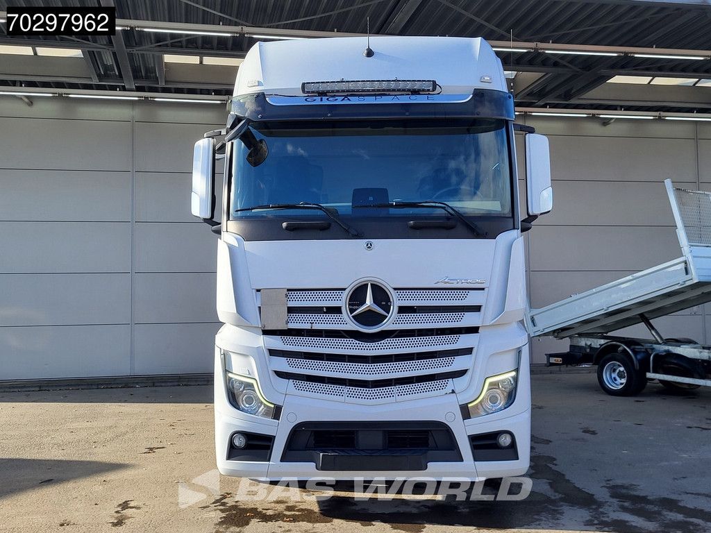 Mercedes Actros Actros 1851 4X2 GigaSpace ADR 2xTanks Xenon Euro 6