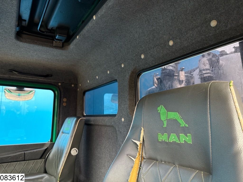 MAN 33 332 6x4, Vacuum truck, 12000 liter