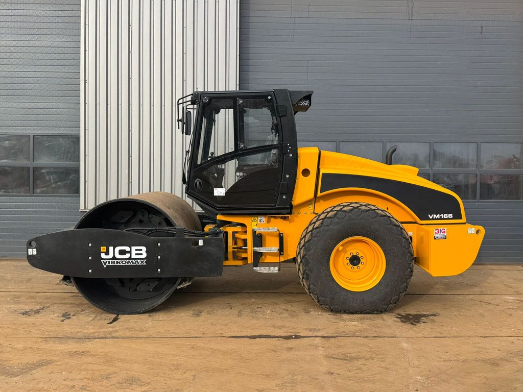 JCB VM166D