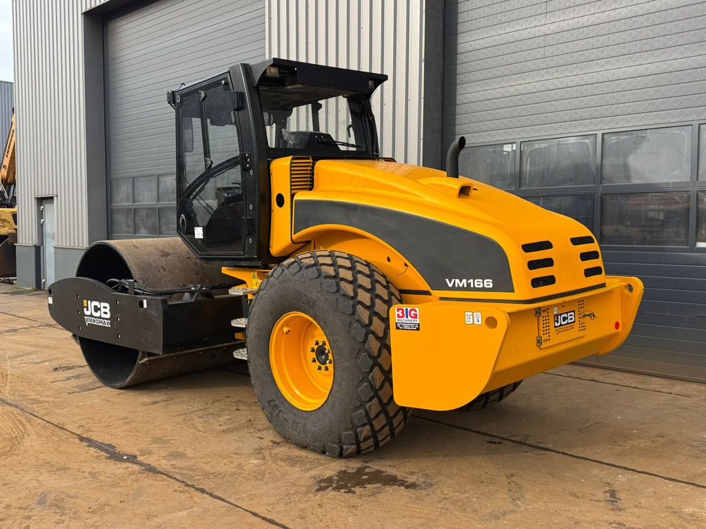 JCB VM166D