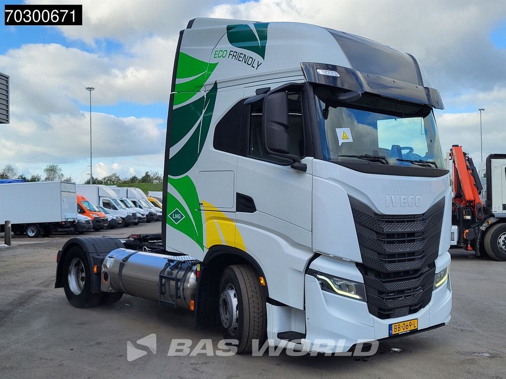 Iveco S-Way NP 460 4X2 LNG! NL-Truck Retarder 2xTanks ACC LED Euro 6