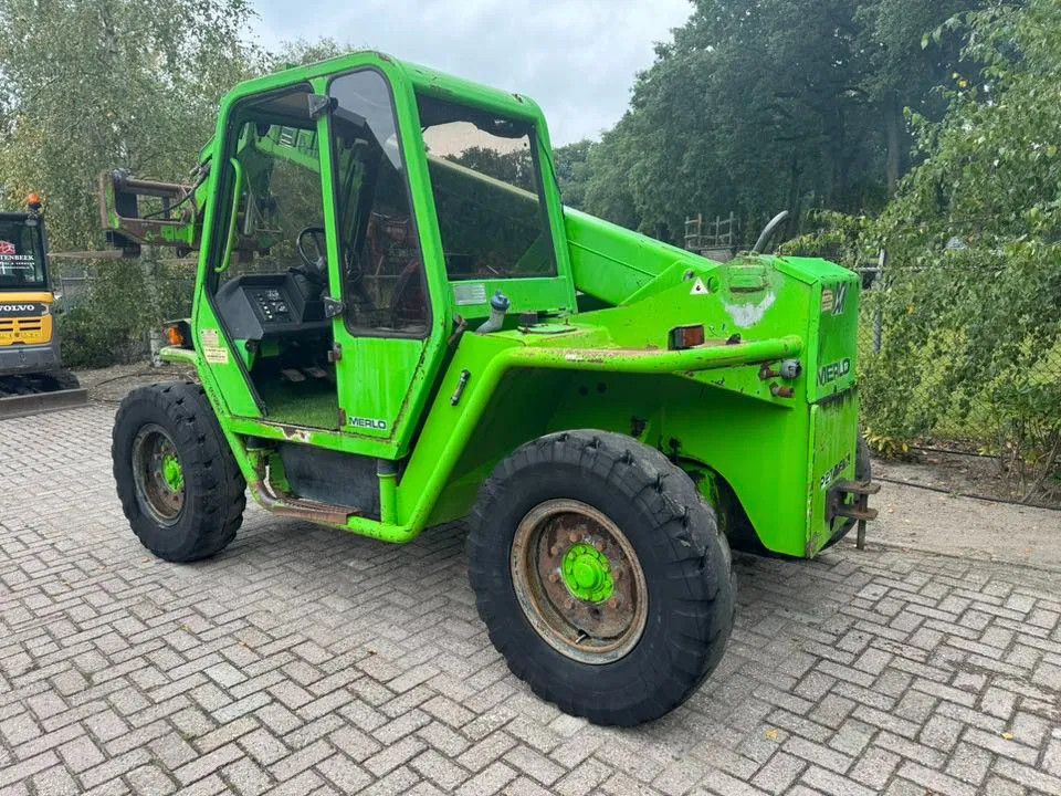 Merlo 27.7 verreiker shovel (MARGE) *GEEN BTW