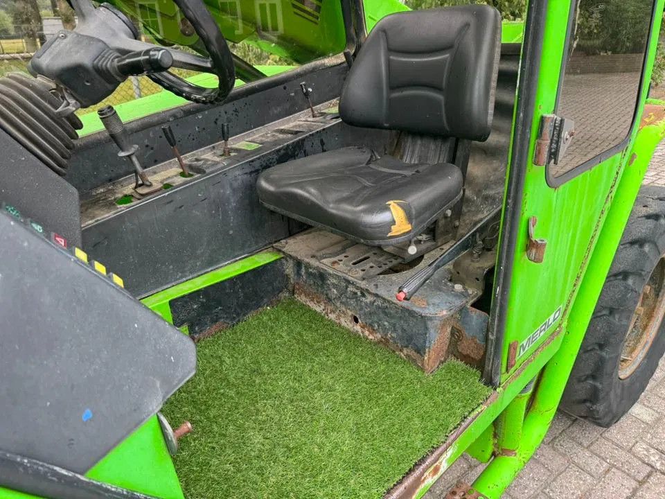 Merlo 27.7 verreiker shovel (MARGE) *GEEN BTW