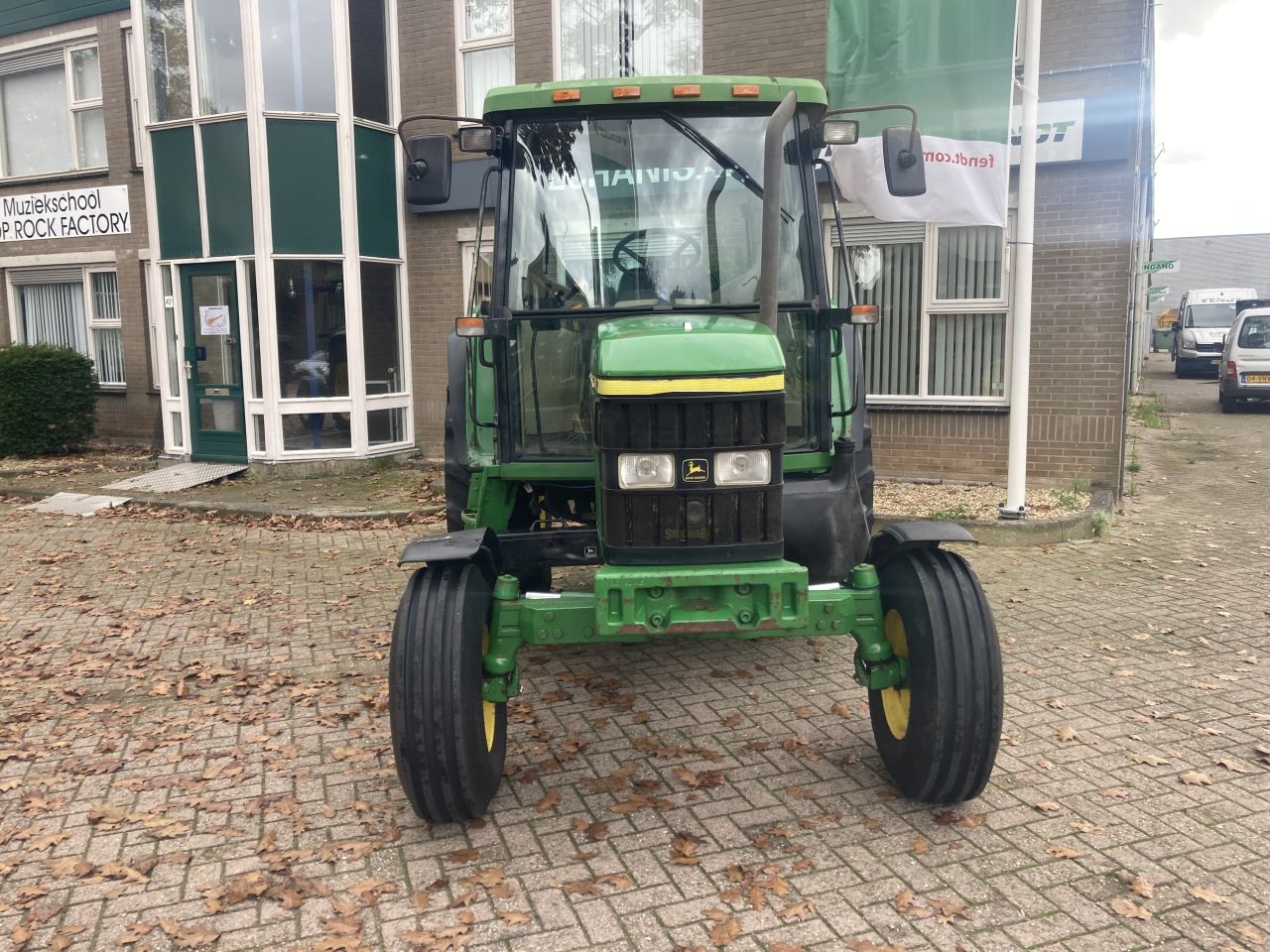 John deere 6010