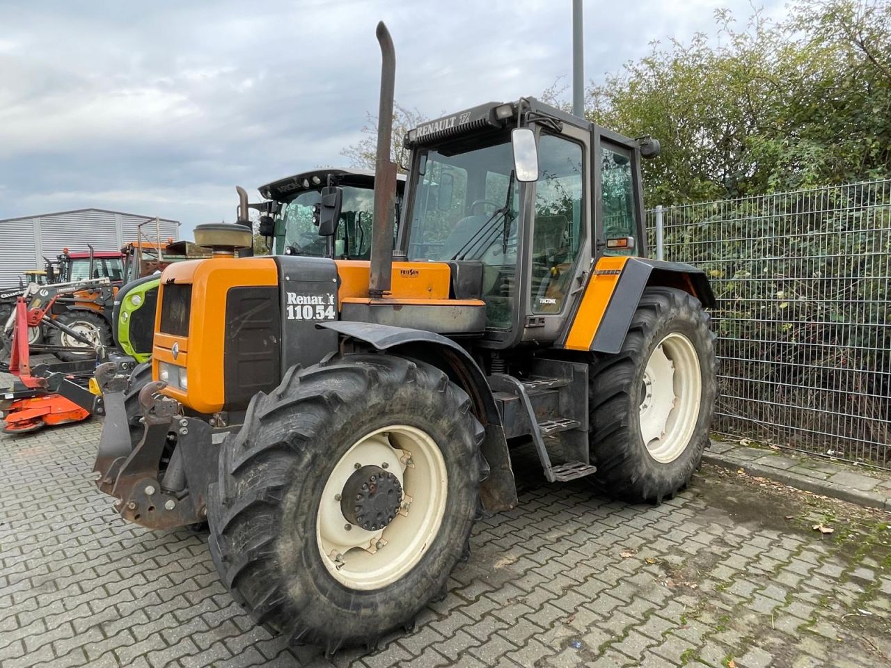 Renault TZ 110.54 tractor