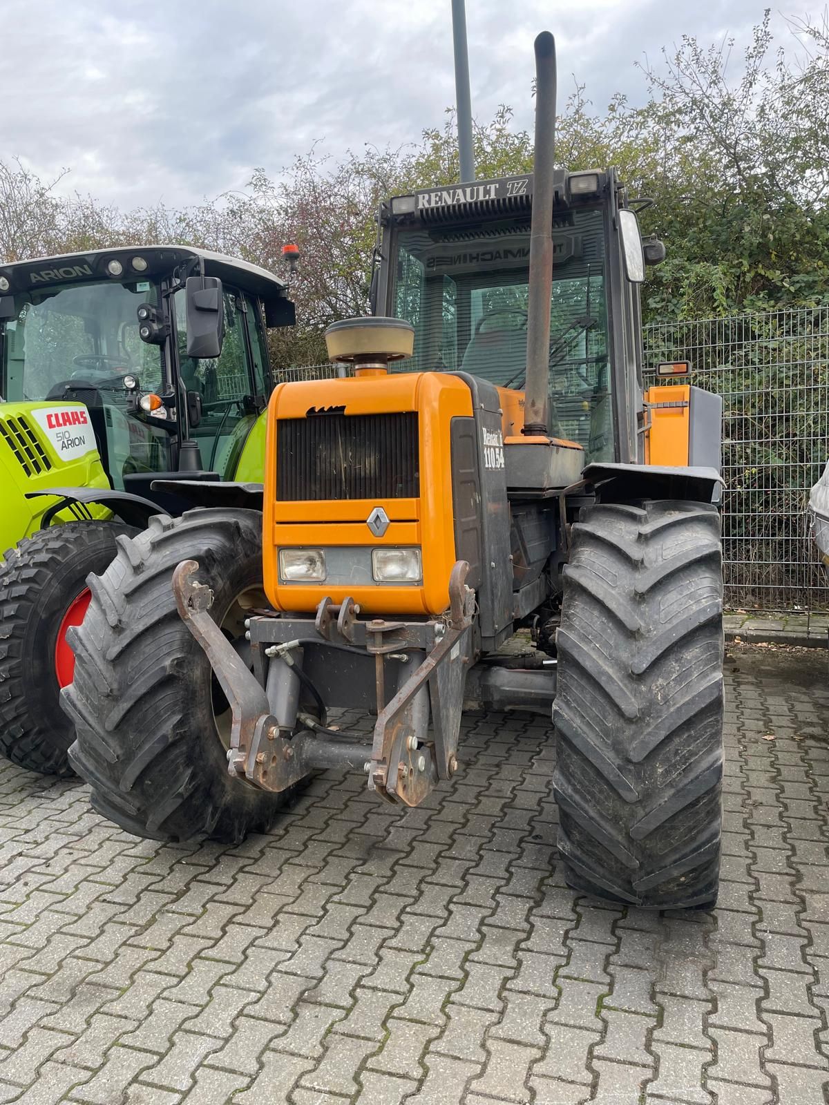 Renault TZ 110.54 tractor