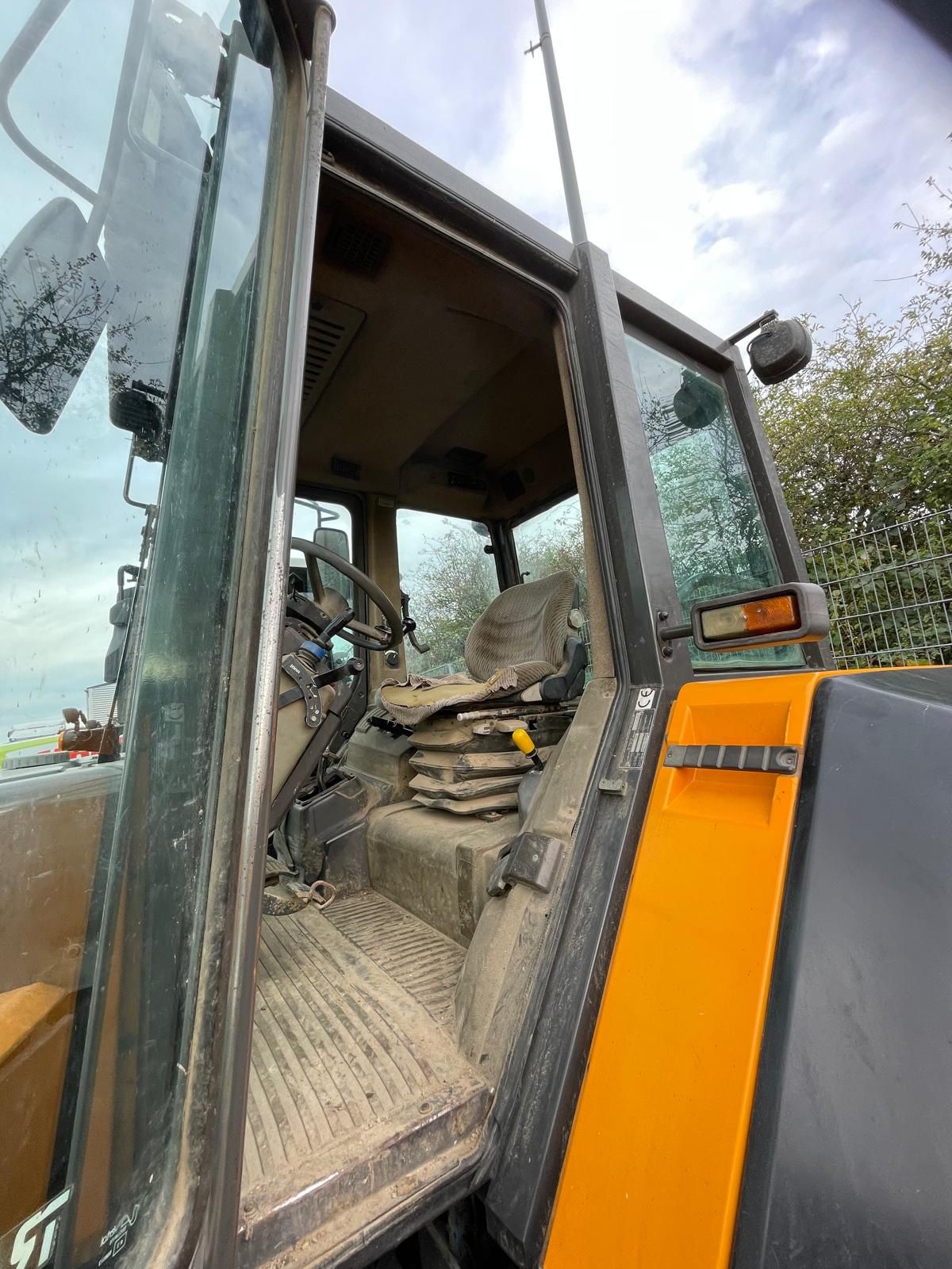 Renault TZ 110.54 tractor