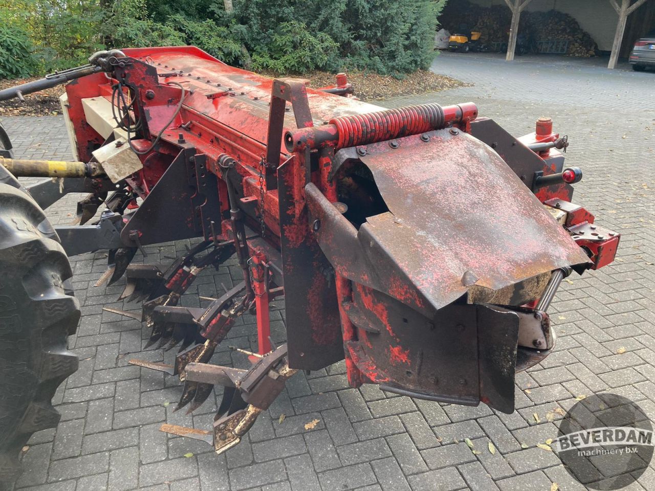 Gilles / Steenbergen bietenrooier + WKM bietenlader