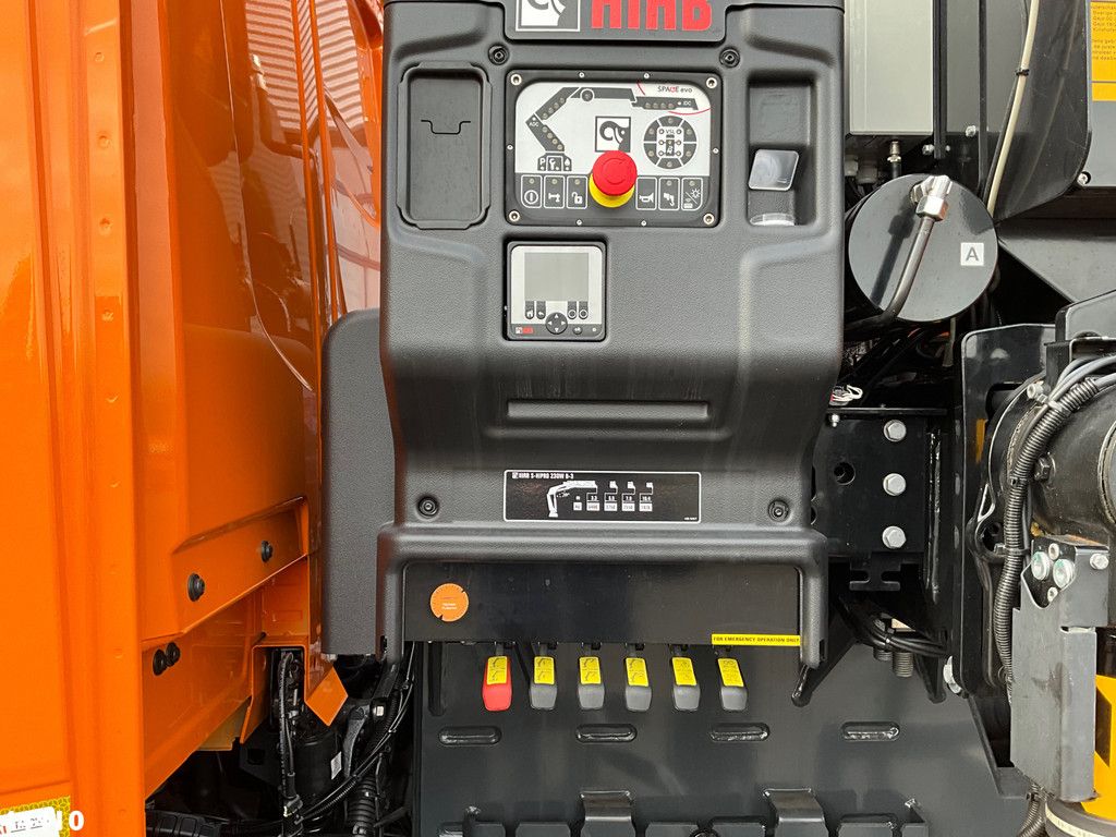 DAF FAN XD 340 Euro 6 Hiab 23 Tonmeter laadkraan