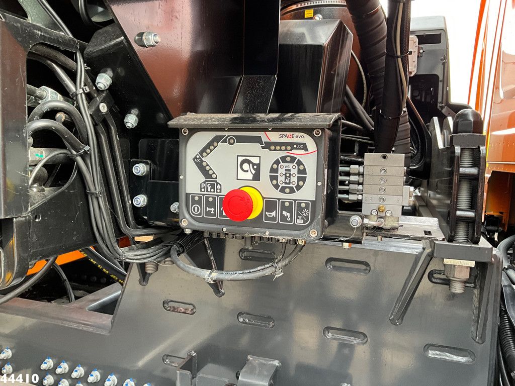 DAF FAN XD 340 Euro 6 Hiab 23 Tonmeter laadkraan