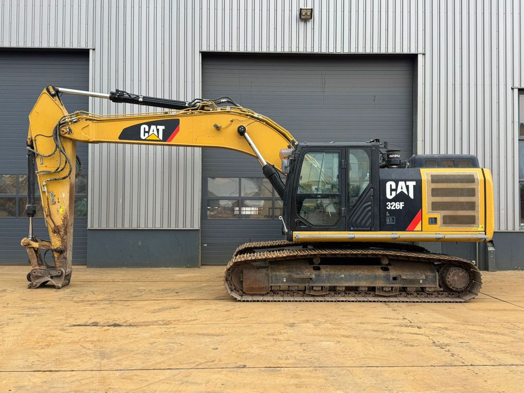 Caterpillar 326F L