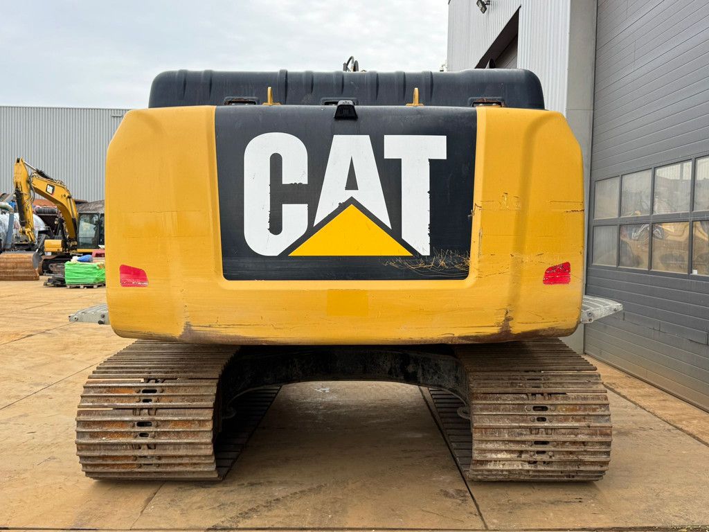 Caterpillar 326F L