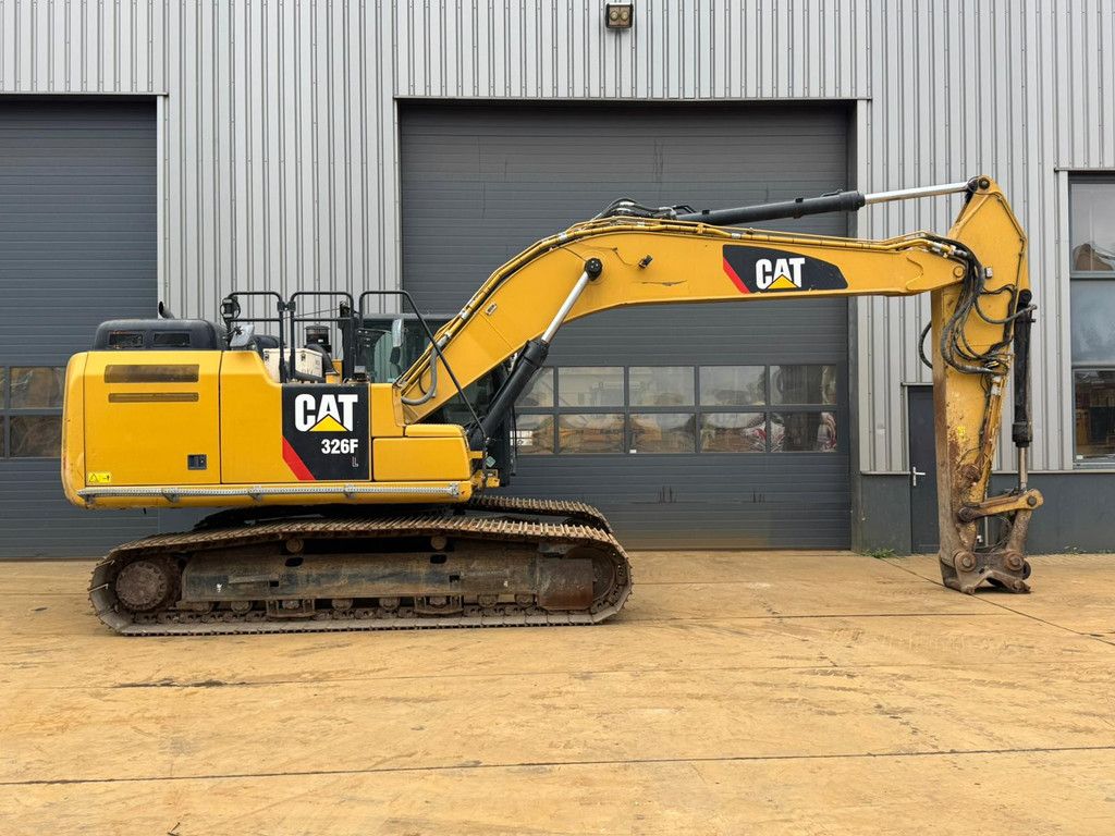 Caterpillar 326F L