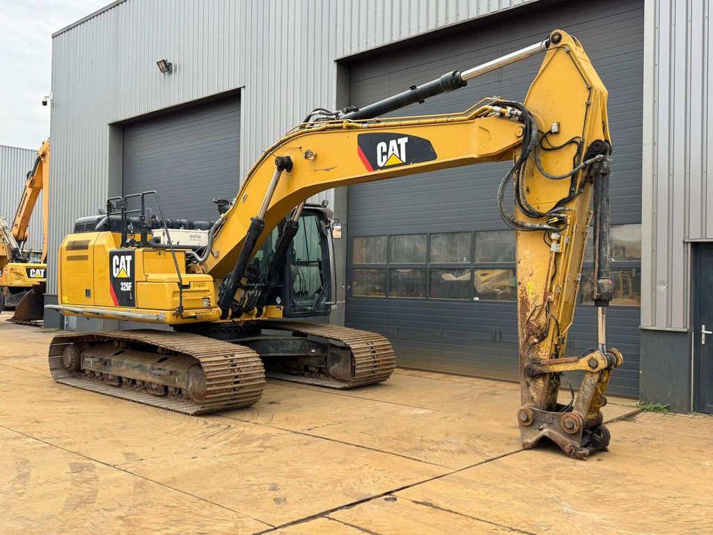 Caterpillar 326F L