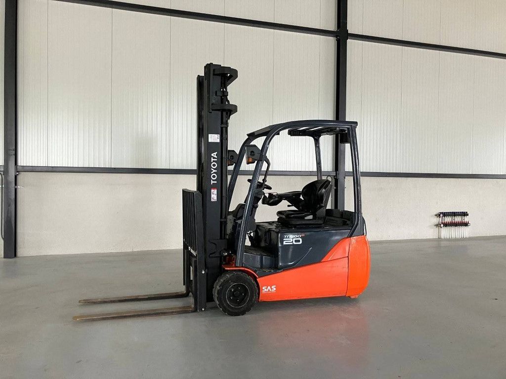 Gabelstapler Toyota 8FBET20 Elektro 2000kg 5,0m 2014
