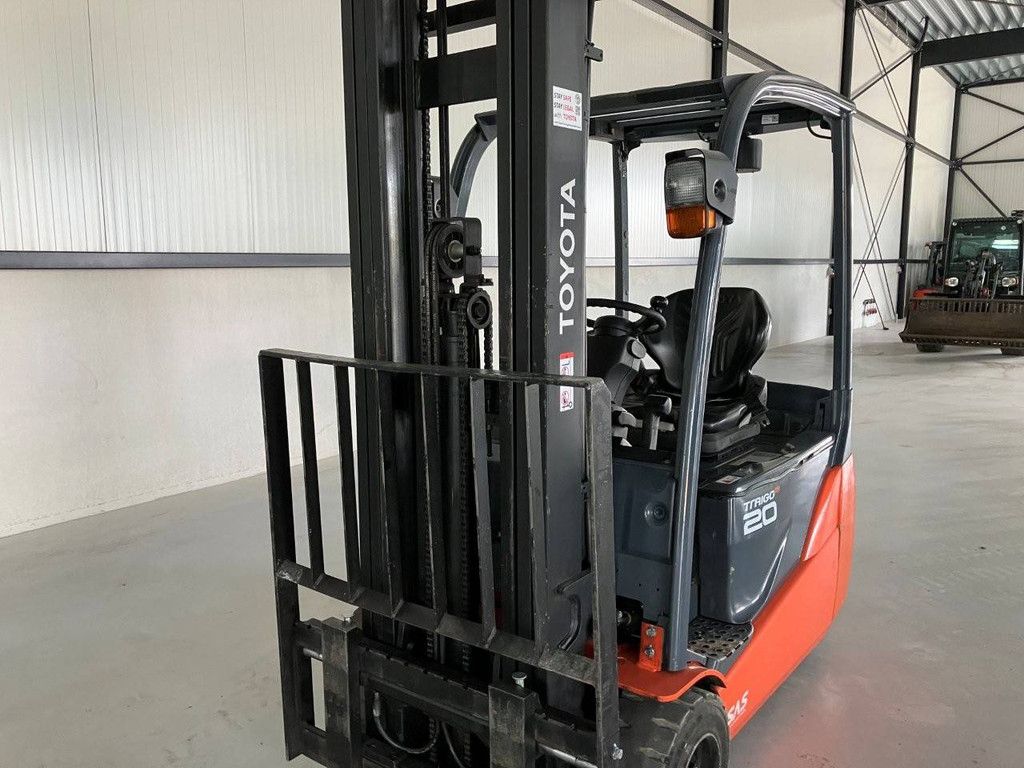 Gabelstapler Toyota 8FBET20 Elektro 2000kg 5,0m 2014