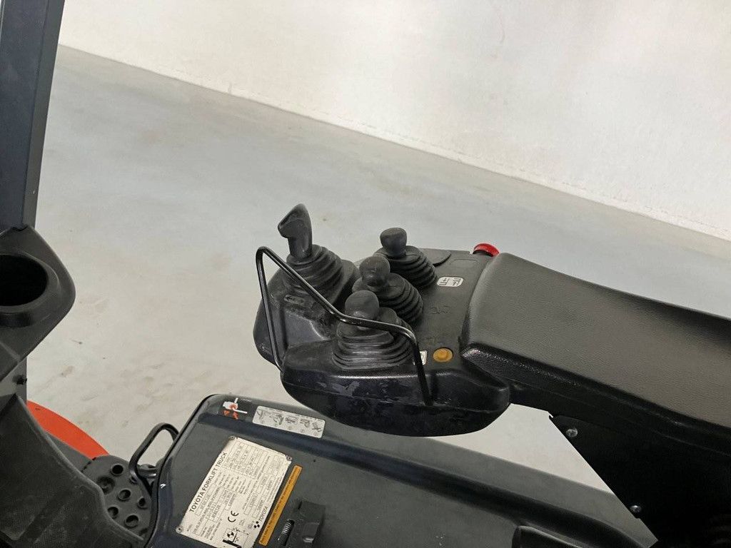 Gabelstapler Toyota 8FBET20 Elektro 2000kg 5,0m 2014